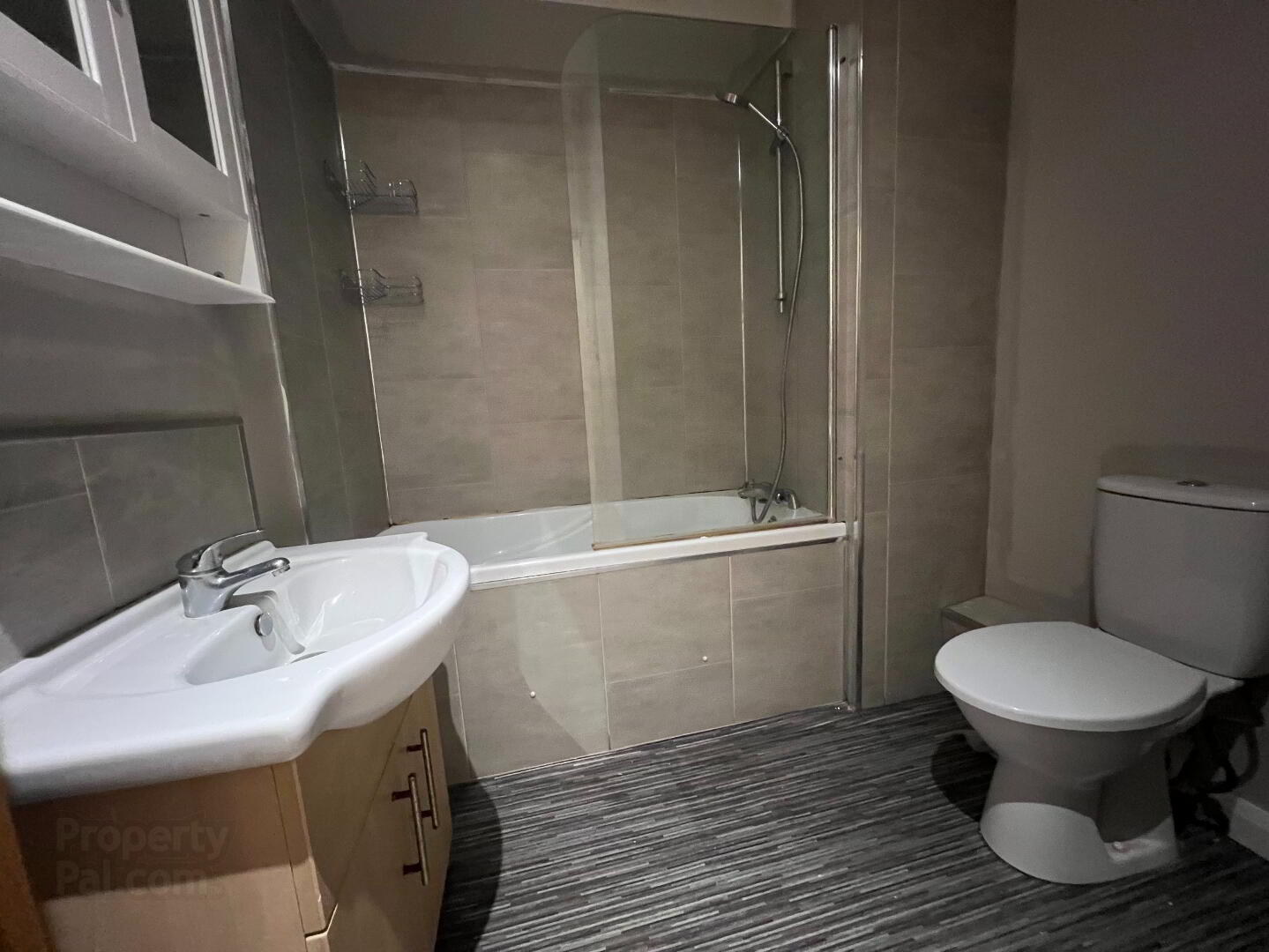Unit 2, 36 Cliftonville Avenue 8 of 12