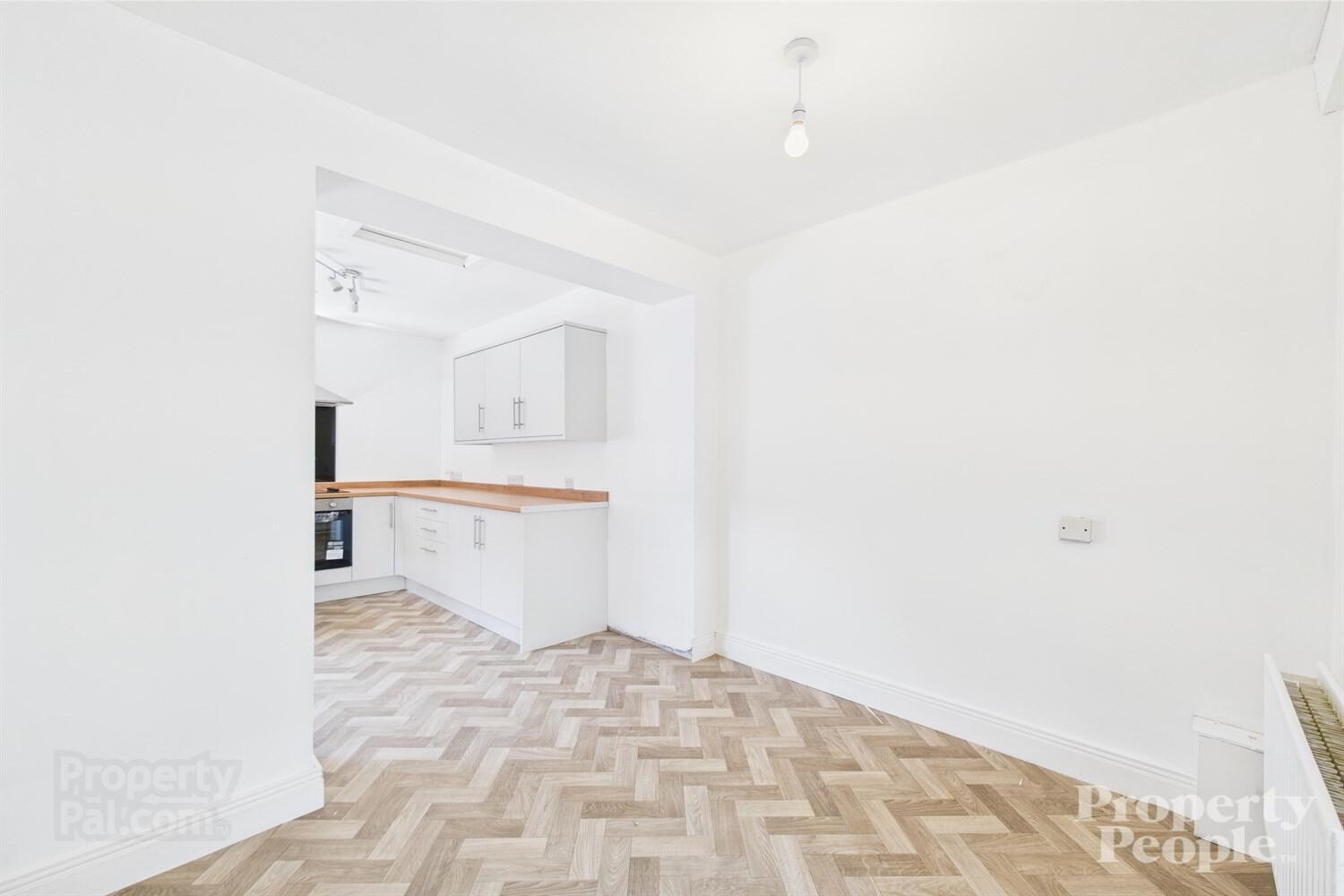 154 Brompton Park 6 of 20