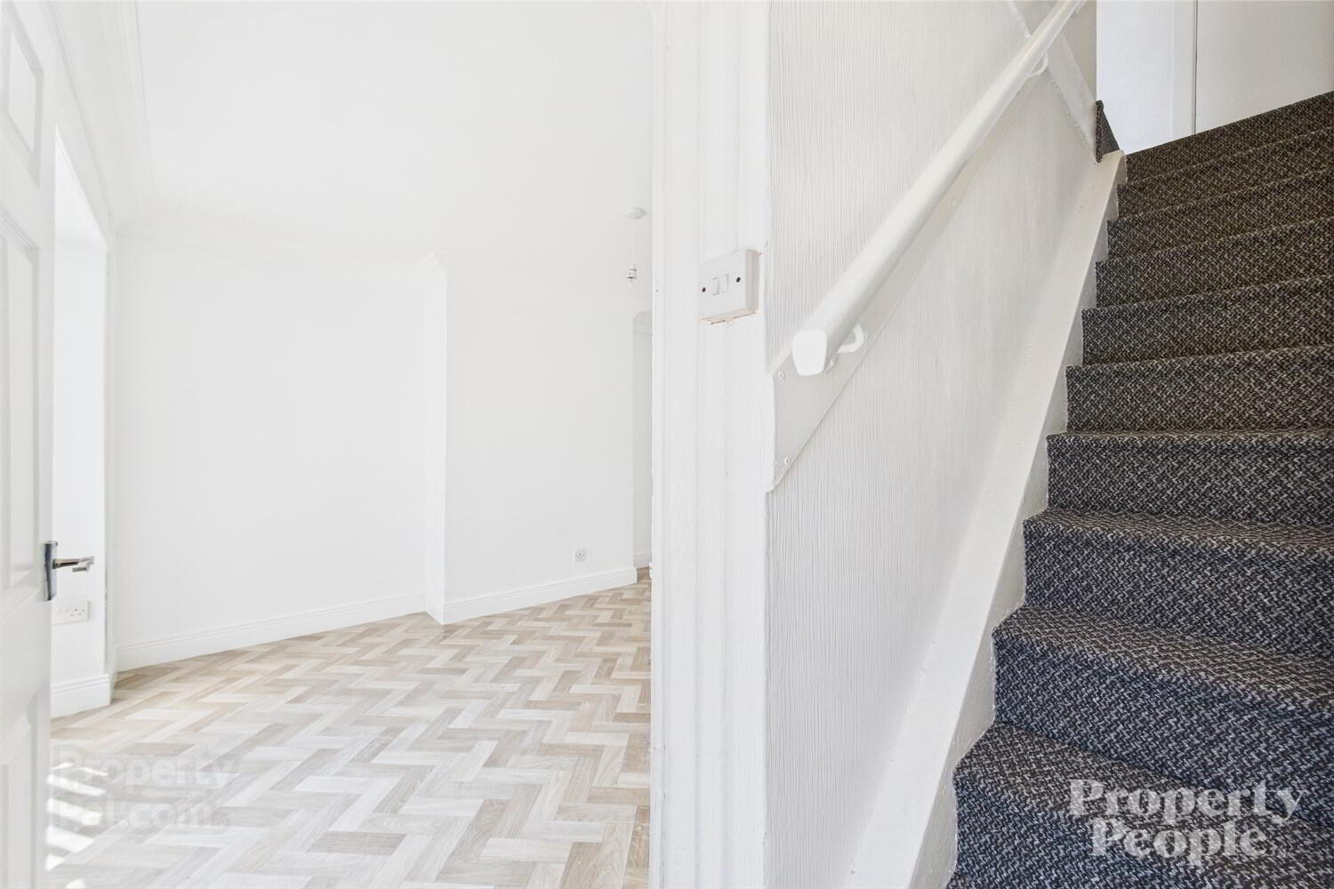 154 Brompton Park 4 of 22