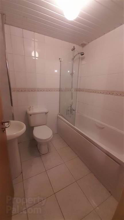 Apt 2 43, Suffolk Road 8 of 8