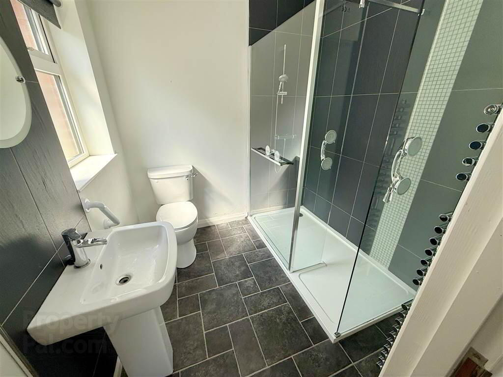 12 Orangefield Crescent 7 of 12