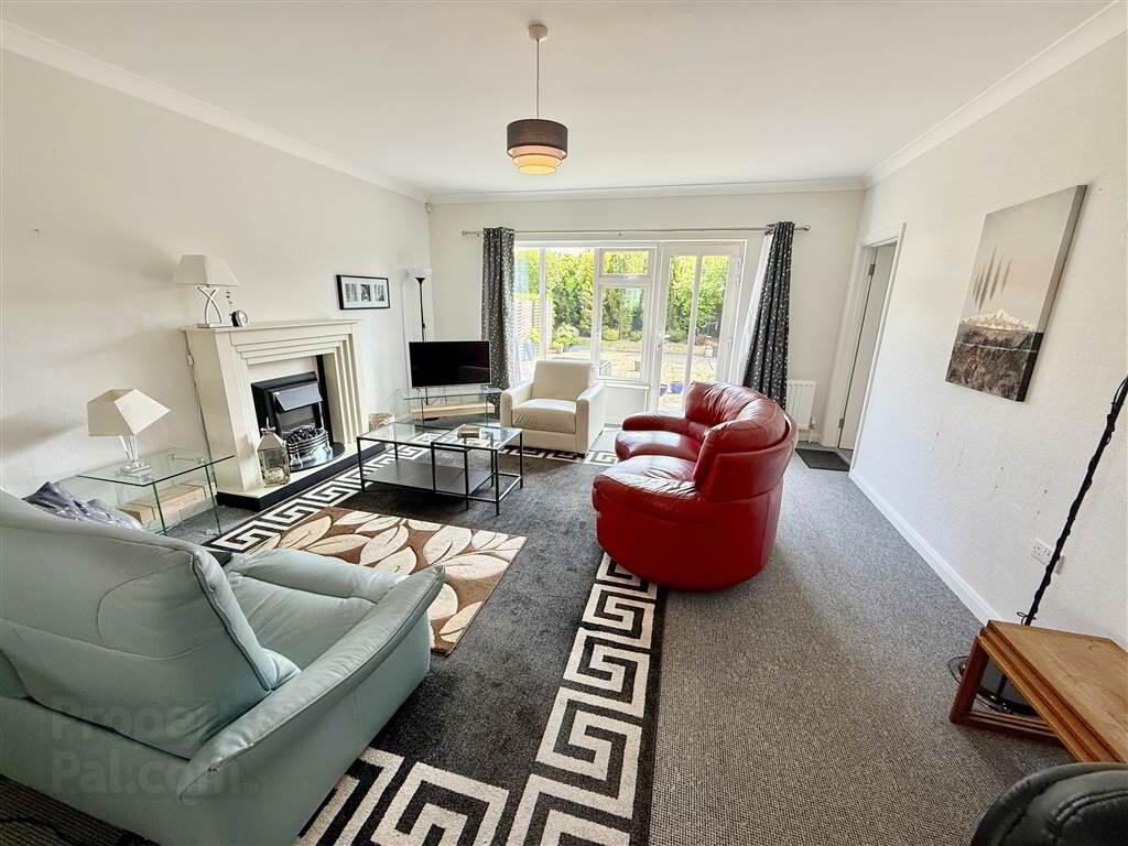 12 Orangefield Crescent 4 of 12
