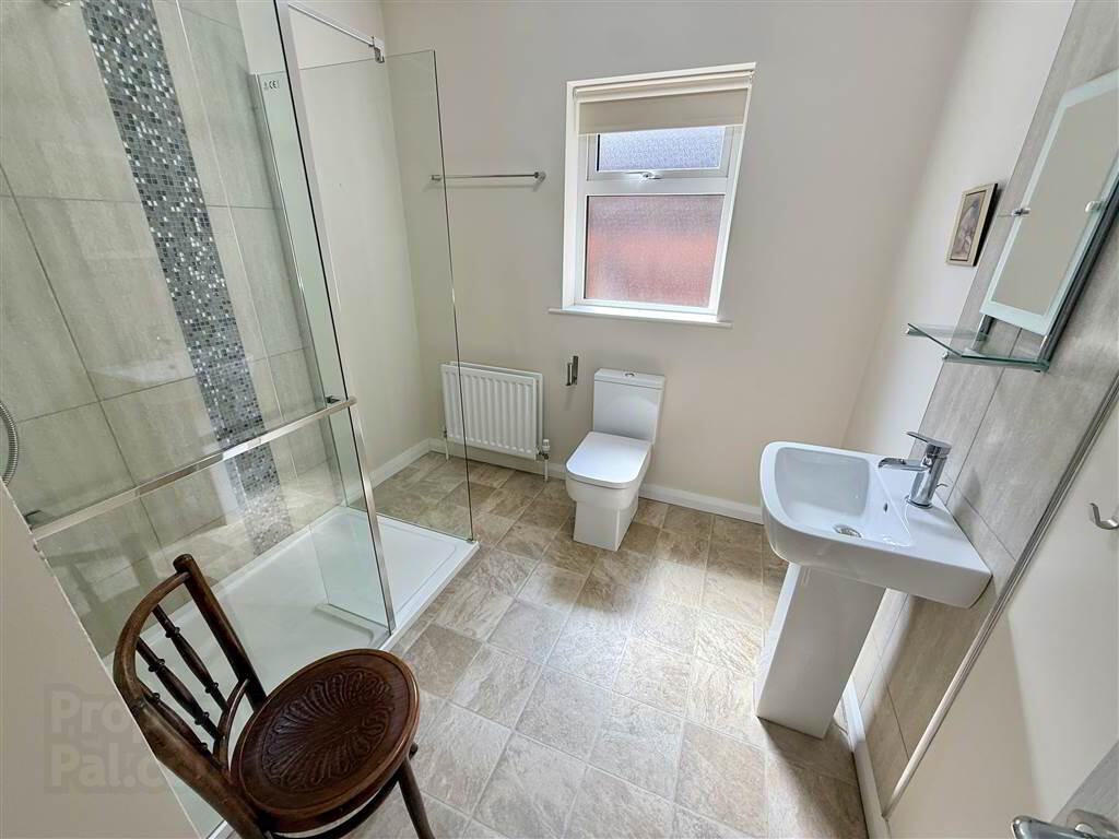 12 Orangefield Crescent 10 of 12