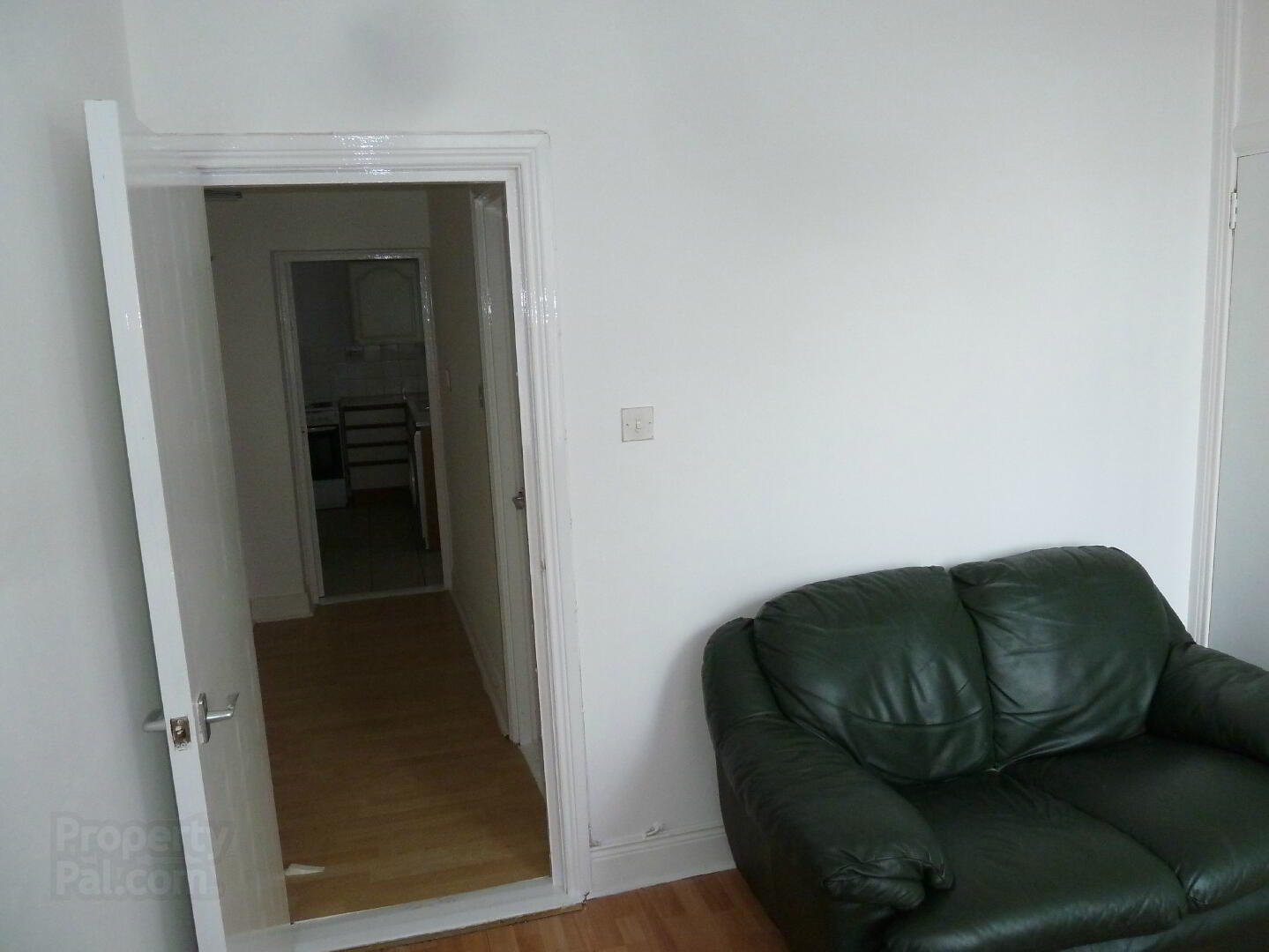 Unit 1, 27 Cameron St 9 of 14