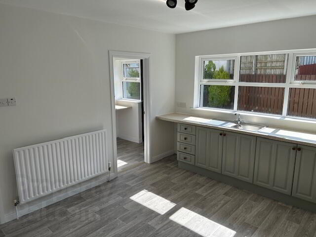 15 Primrose Gardens 3 of 15