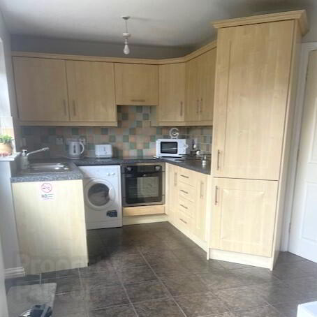 Student Let 25/26, 15 Cappagh Avenue 4 of 6