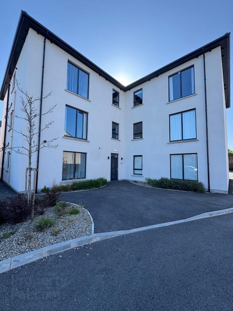 61g Limestone Square 1 of 3