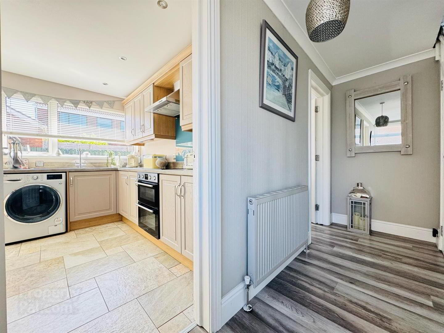 66 Burnthill Crescent 3 of 18