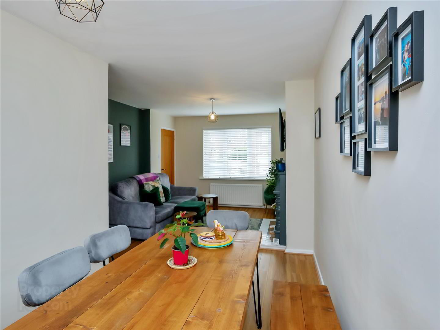 18 Beaufort Avenue 5 of 15