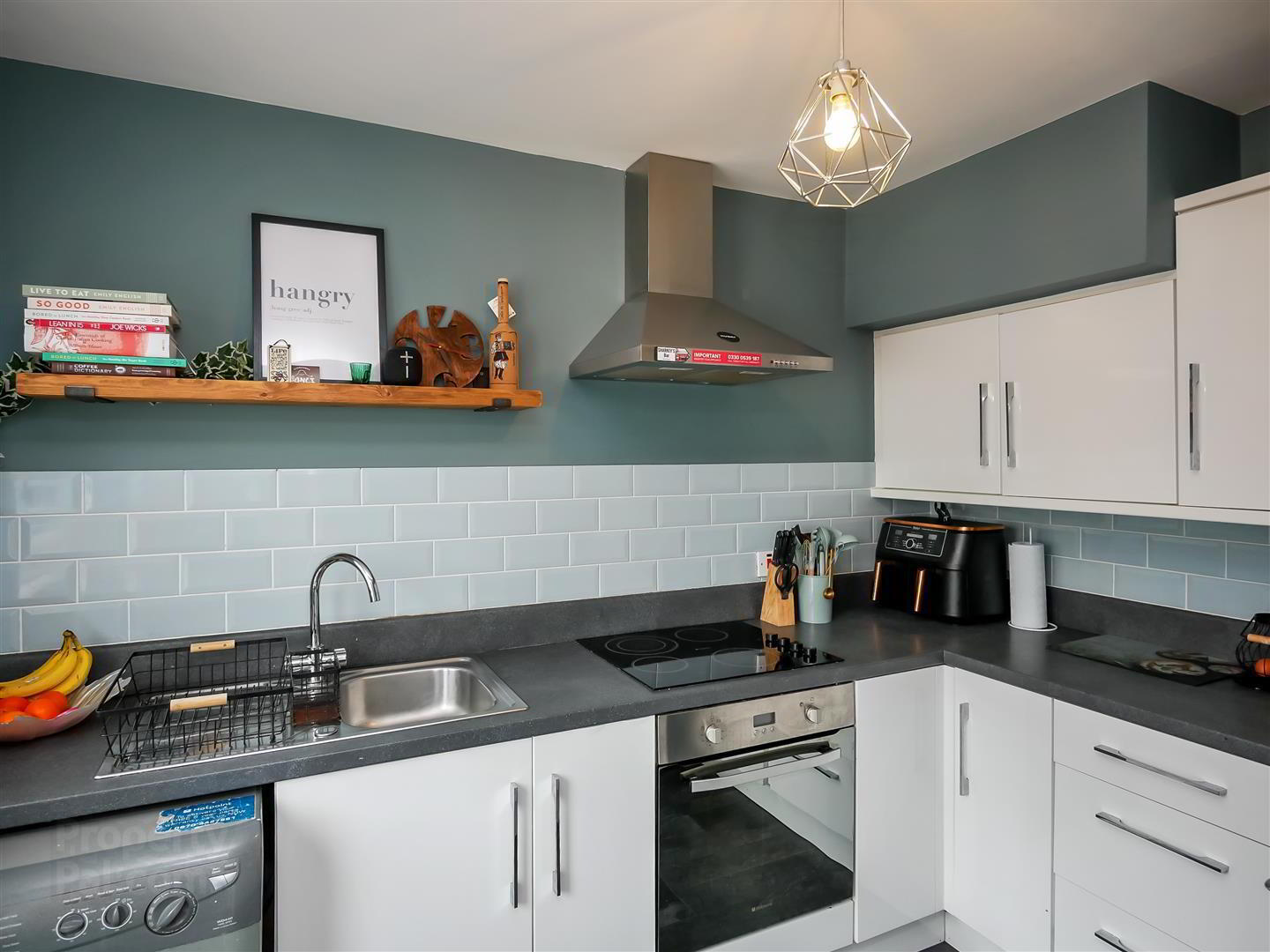 18 Beaufort Avenue 6 of 15