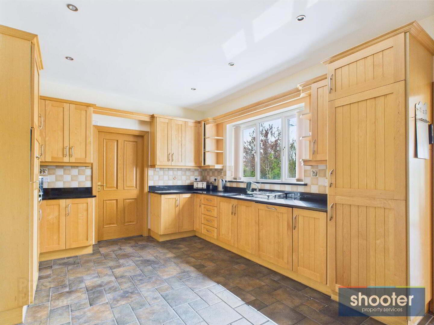 Mourne House, 49 Leitrim Road 18 of 61