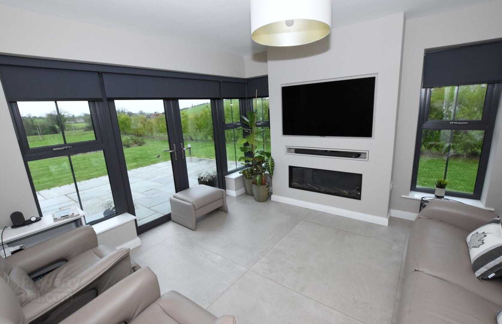 34 Castlerainey Road 15 of 56