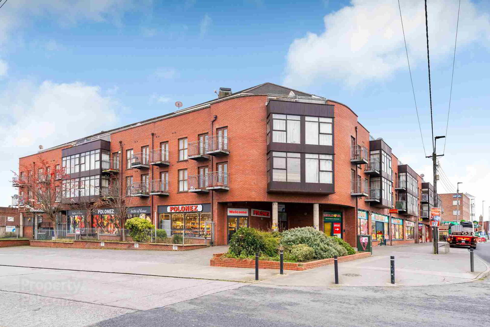 35 Elmfield Court 1 of 21