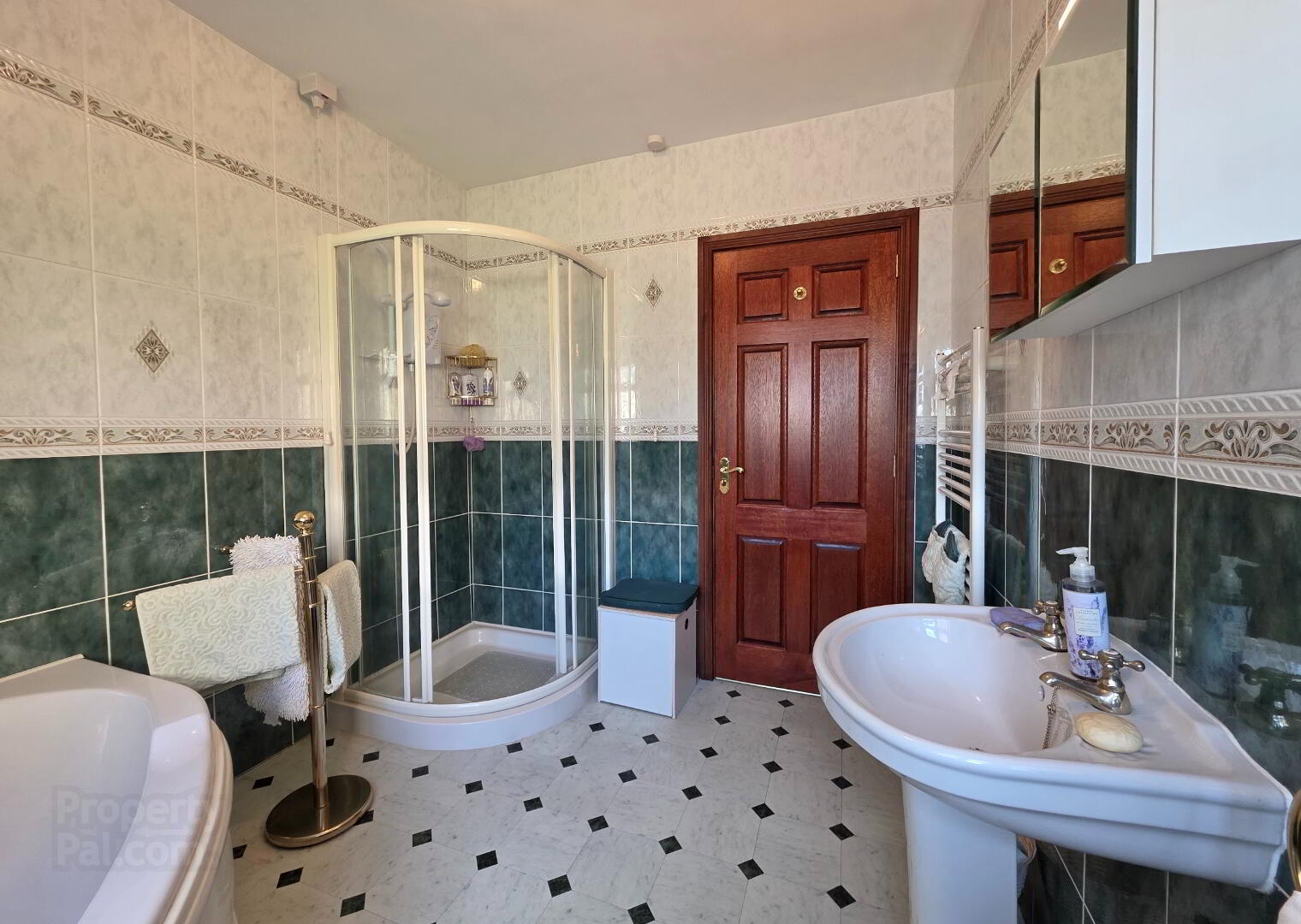 43 Beechcroft 26 of 41
