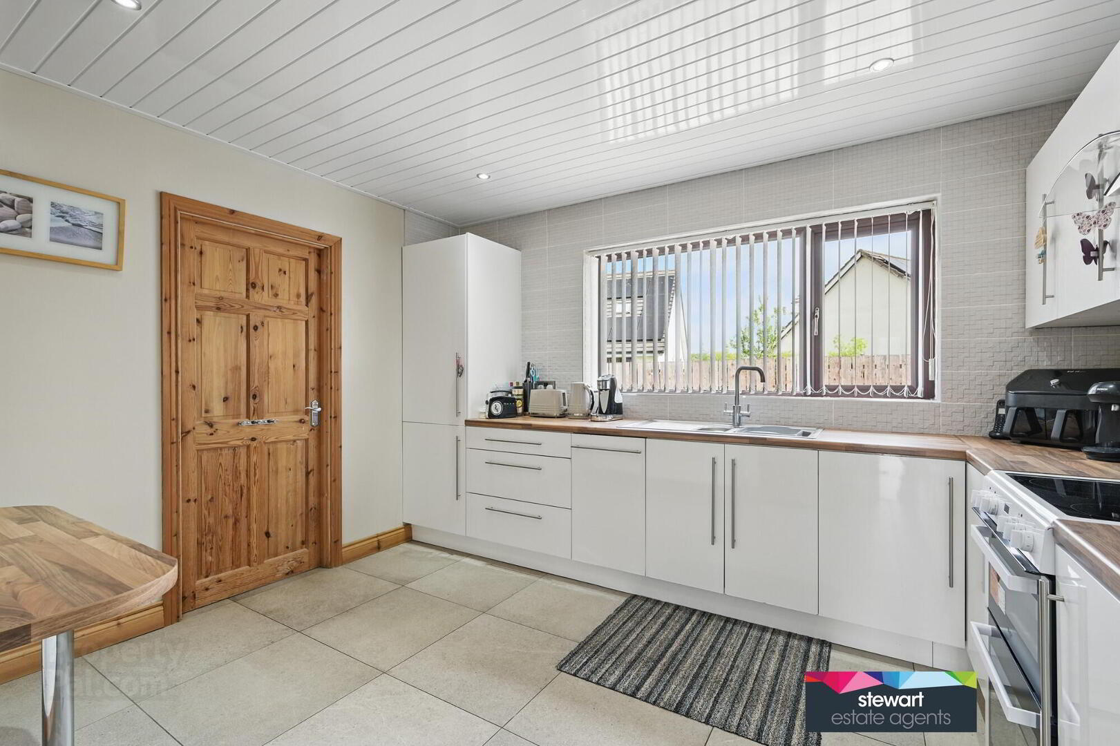 3 Edenview Way 9 of 19