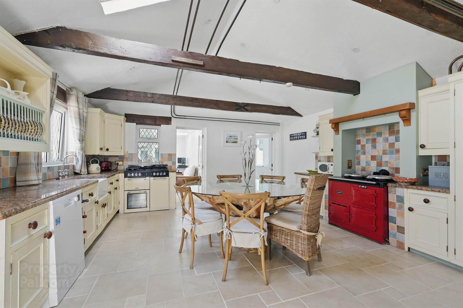 52 Markethill Road 6 of 33