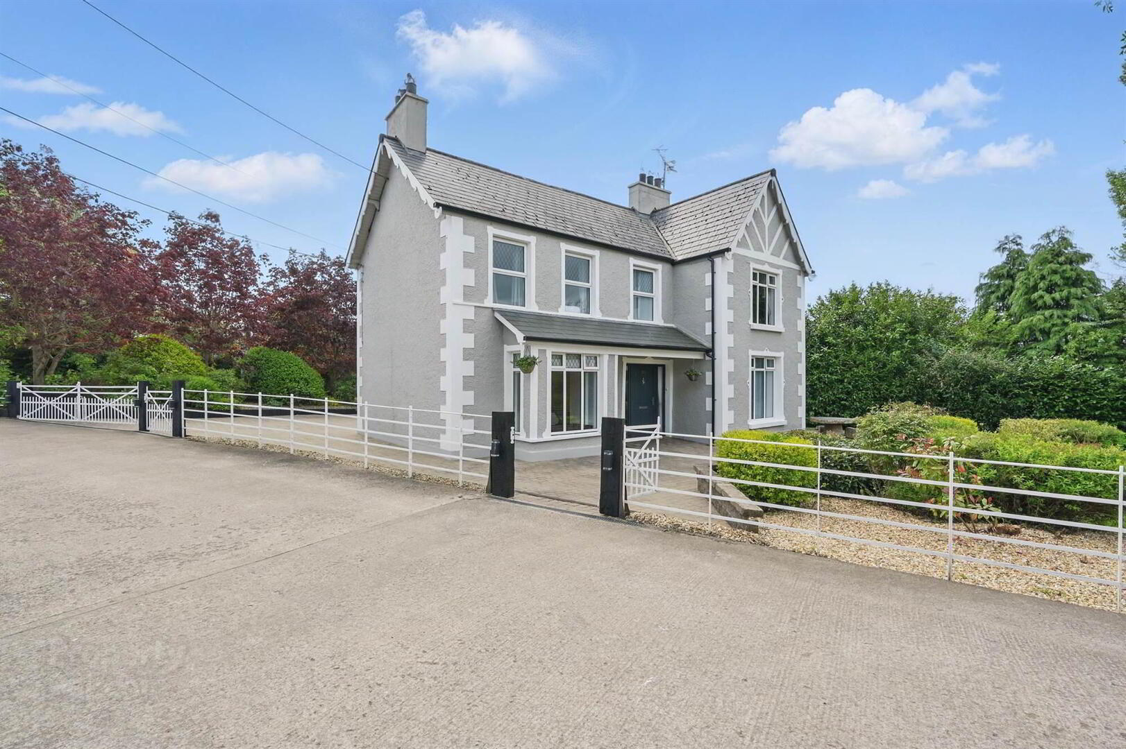 52 Markethill Road 1 of 33