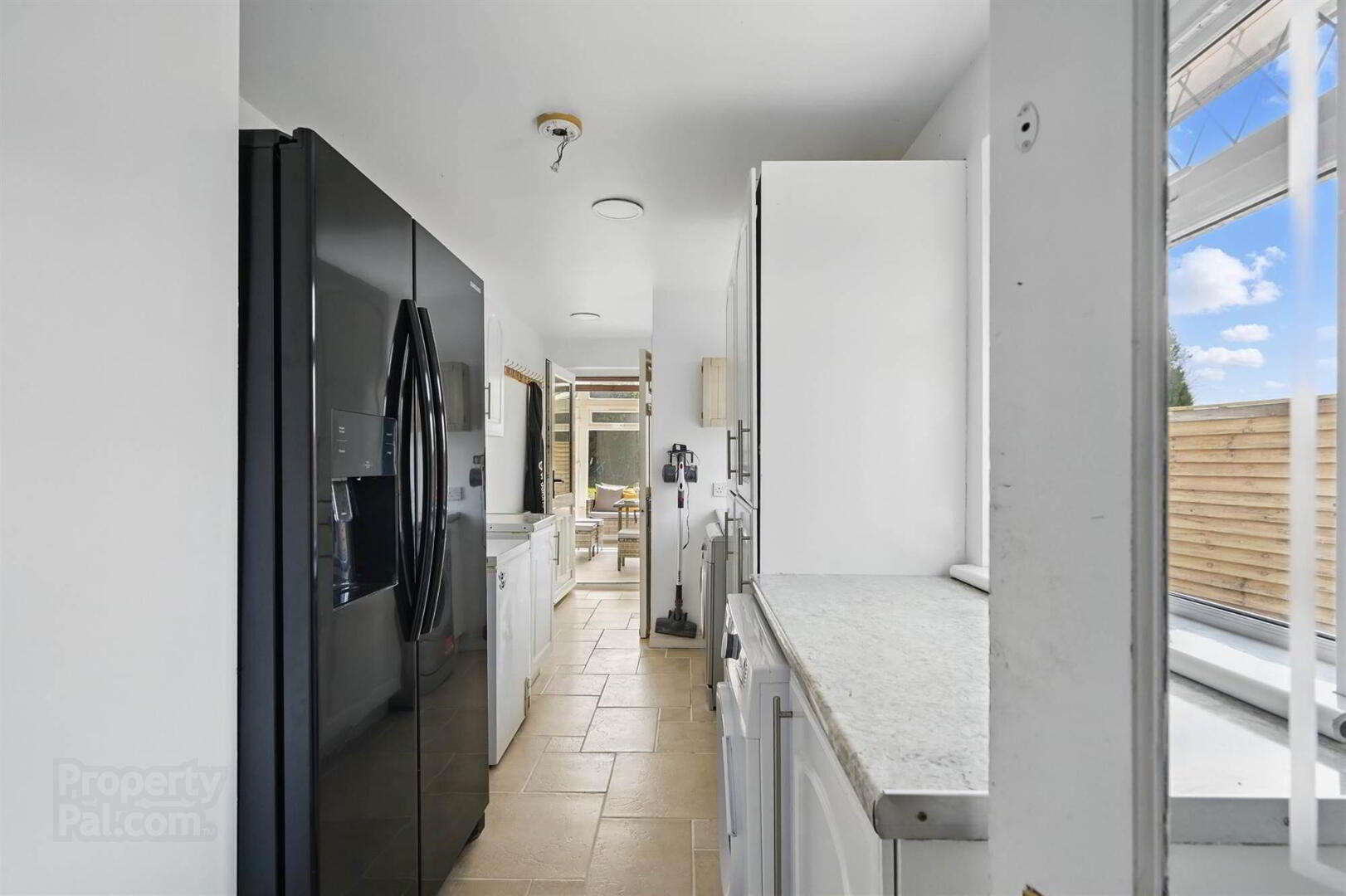 52 Markethill Road 10 of 33