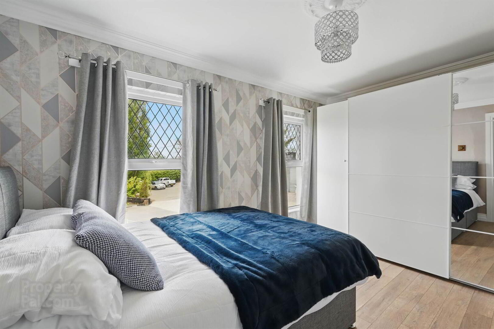 52 Markethill Road 11 of 33