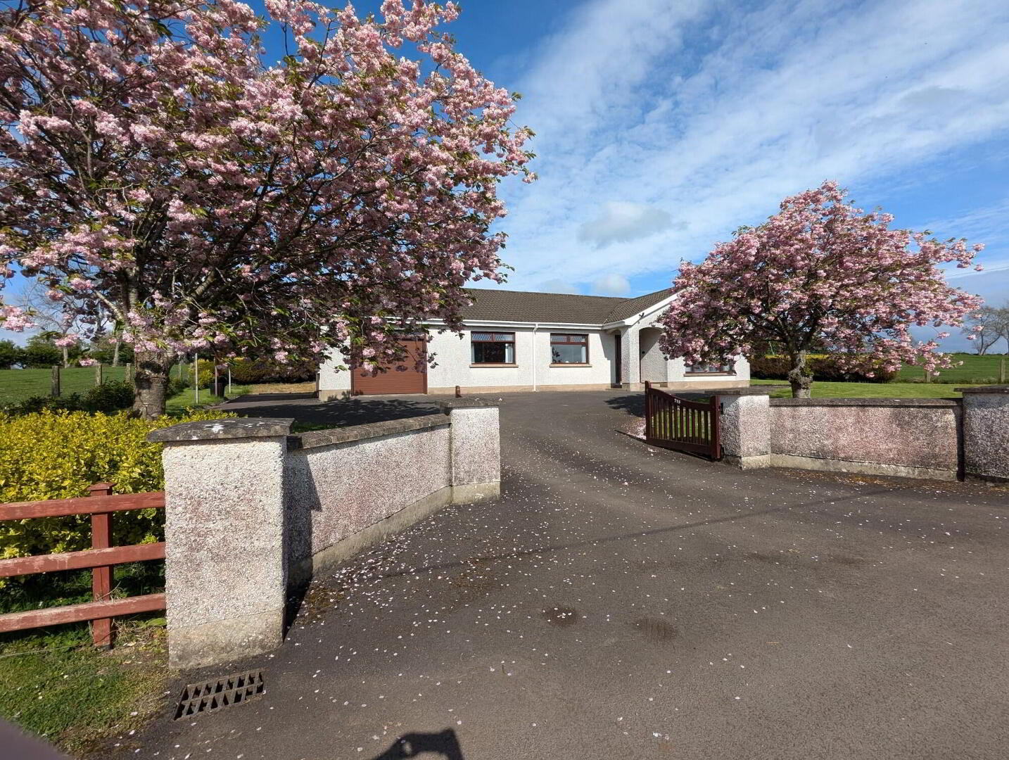 71b Ballinderry Road 1 of 16