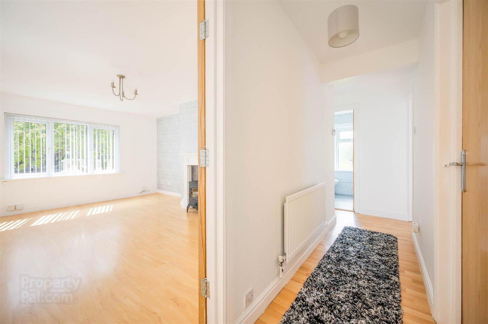 152b Lower Braniel Road 4 of 18