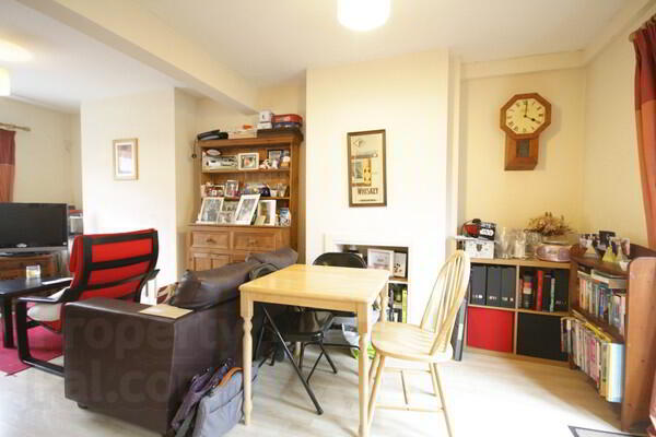 property description image