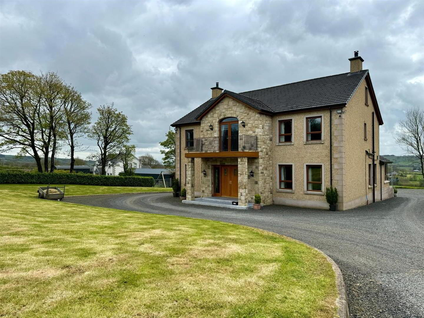 property description image