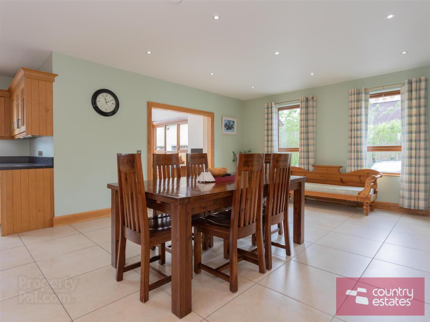 60b Tildarg Road 26 of 67