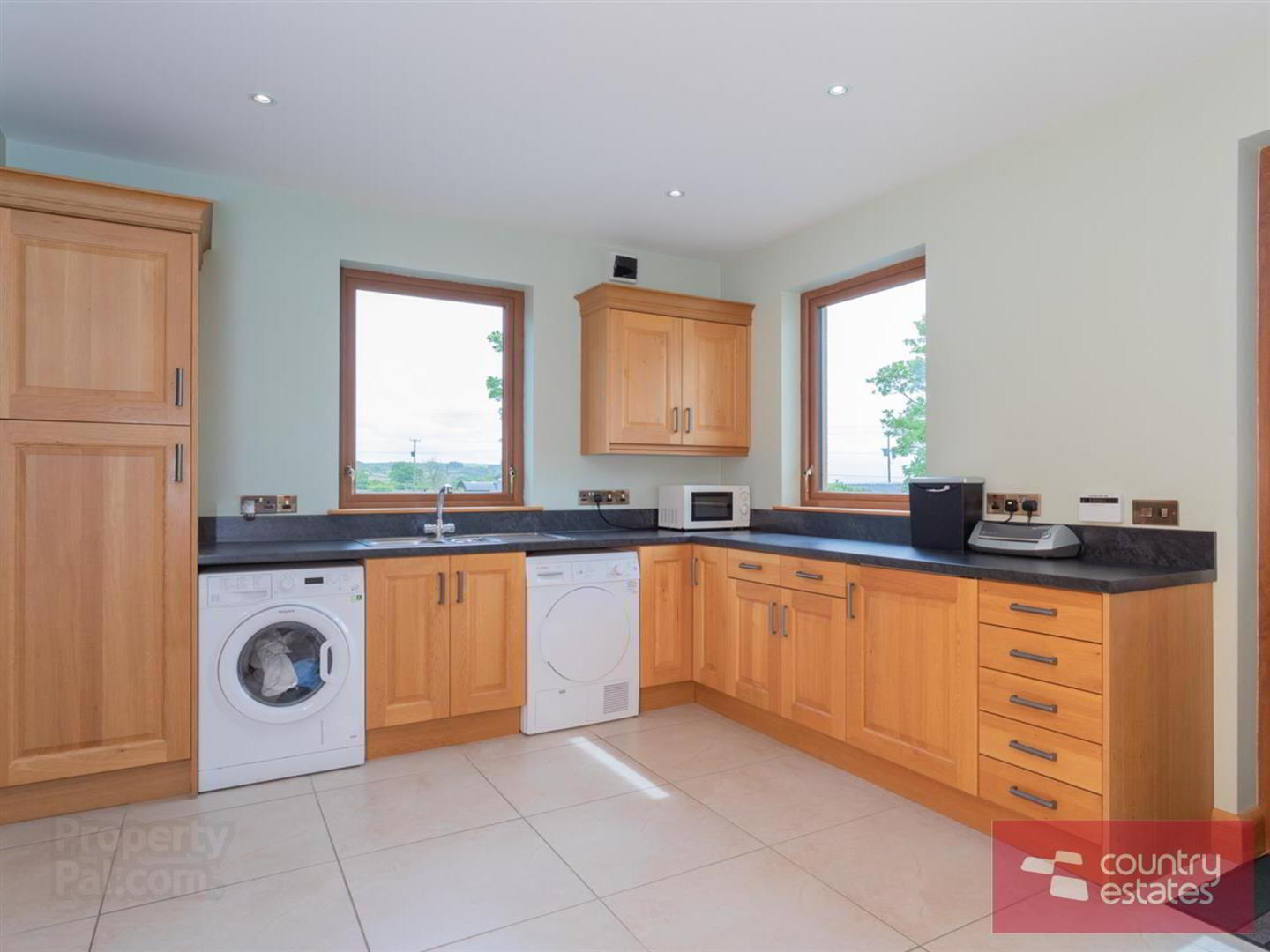 60b Tildarg Road 33 of 67