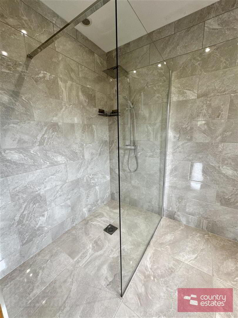 60b Tildarg Road 38 of 67