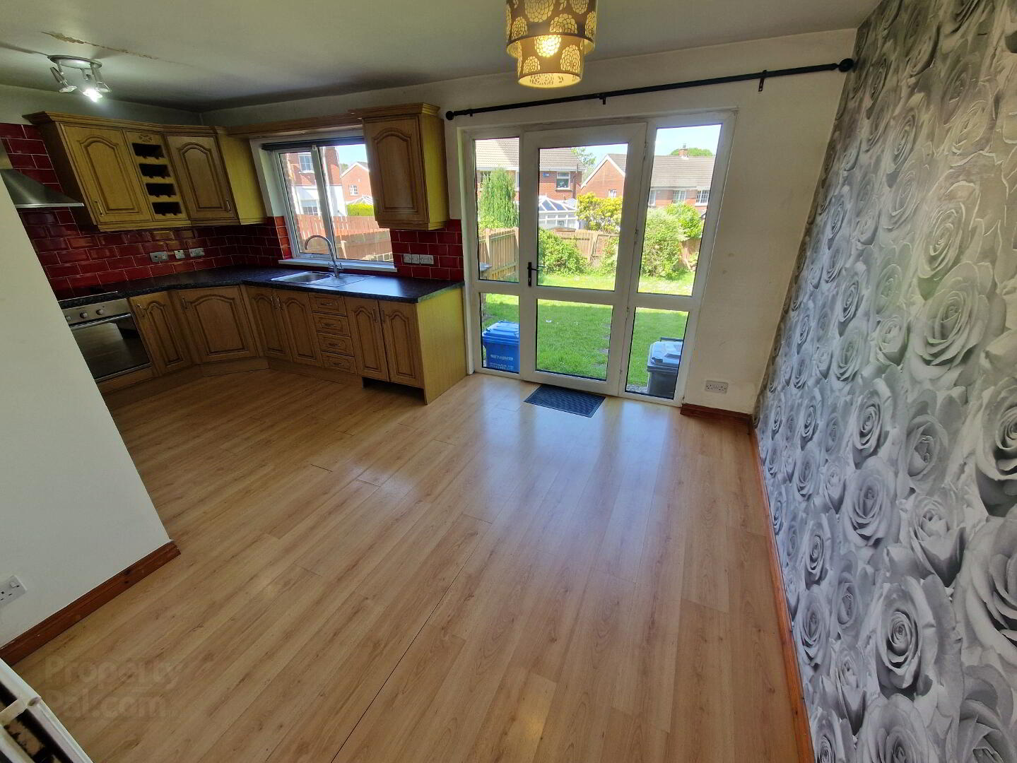 36 Oakglen 9 of 20