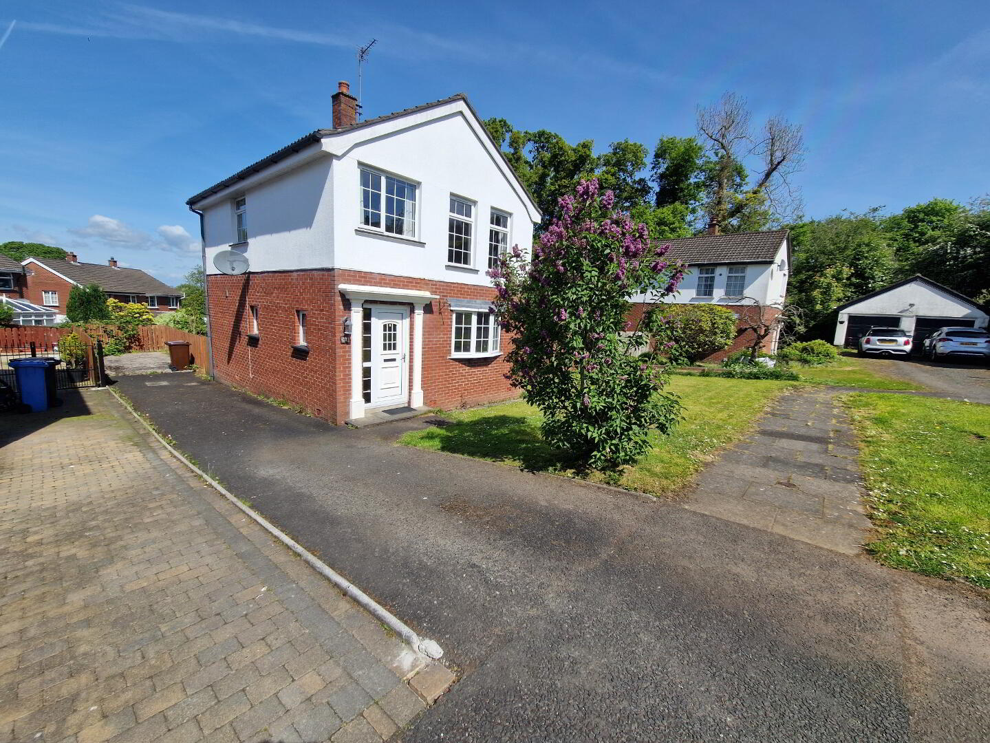 36 Oakglen 1 of 20