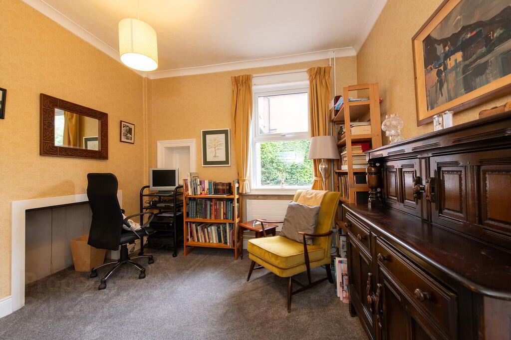16 Downview Avenue 5 of 31