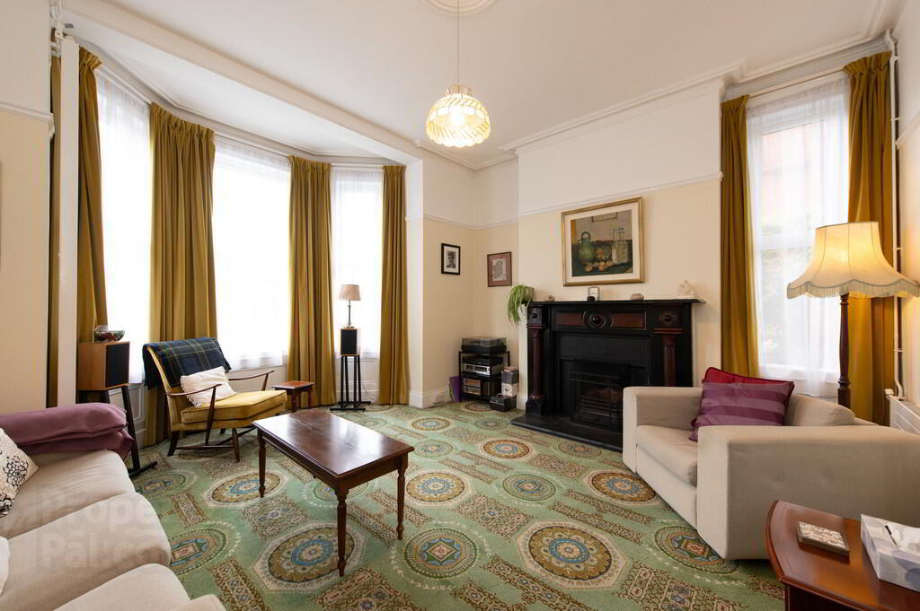 16 Downview Avenue 3 of 31