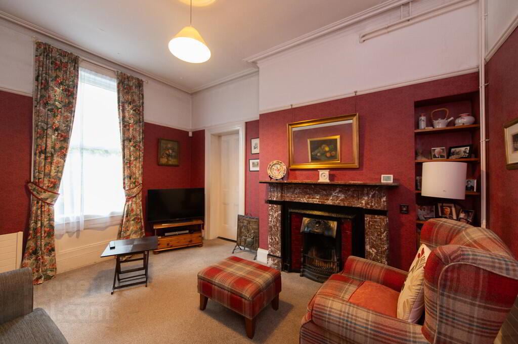 16 Downview Avenue 4 of 31