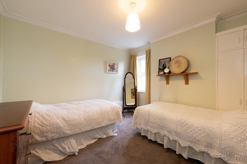 16 Downview Avenue 18 of 31