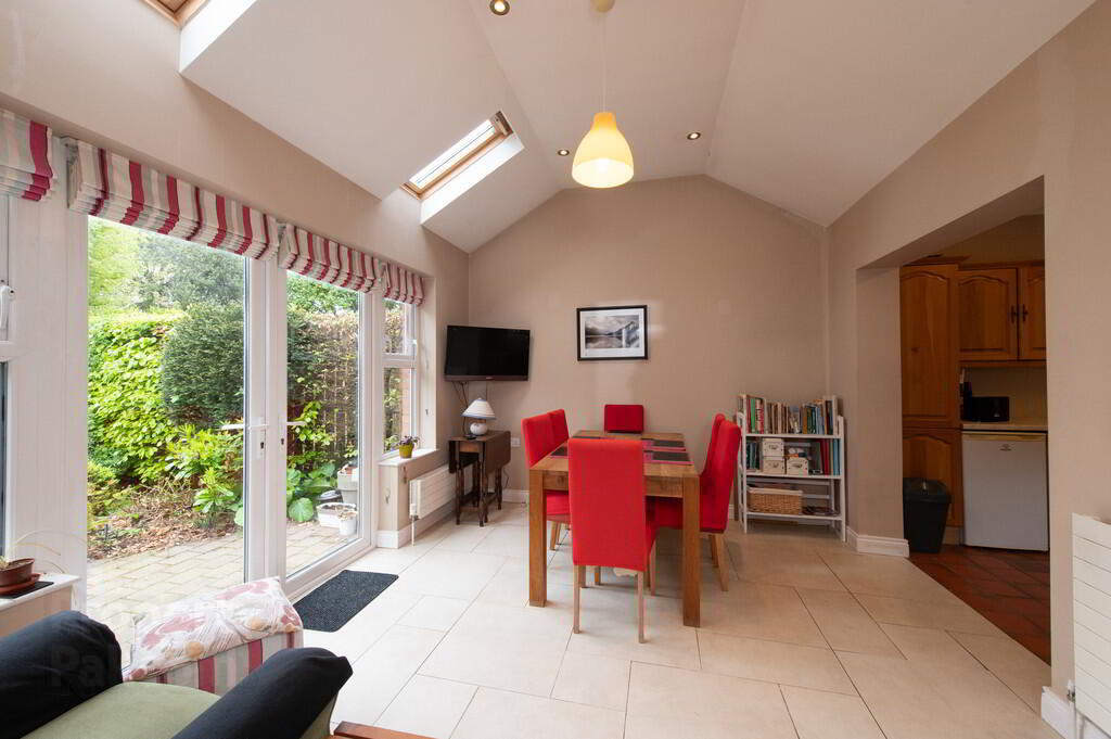16 Downview Avenue 10 of 31