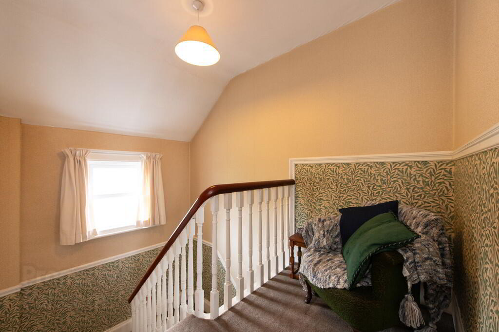 16 Downview Avenue 23 of 31