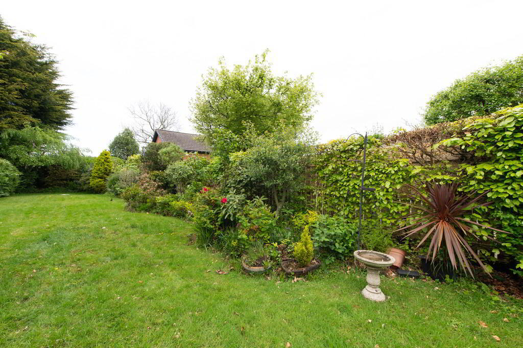 16 Downview Avenue 30 of 31