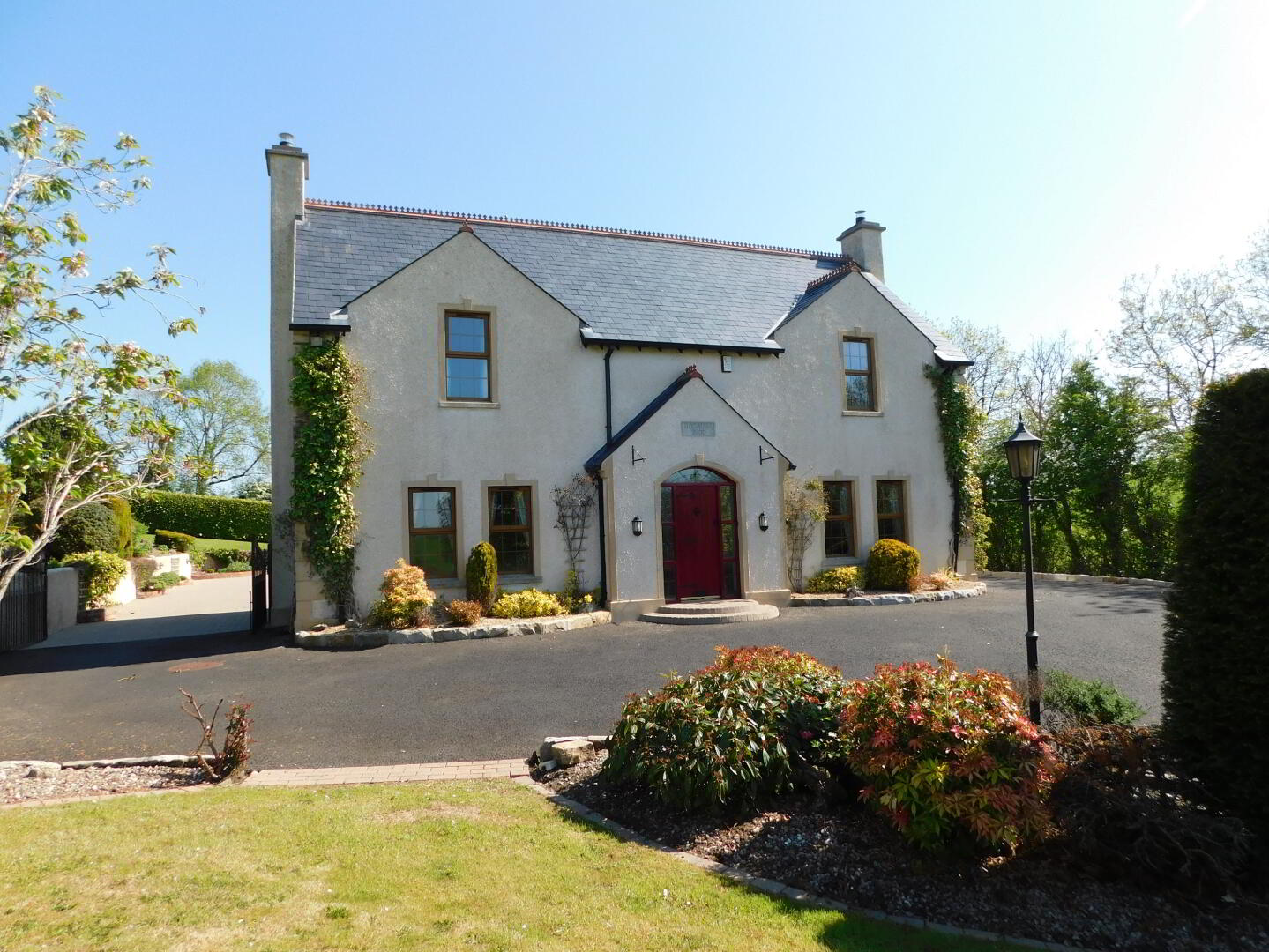 19 Mulmona Road 1 of 41