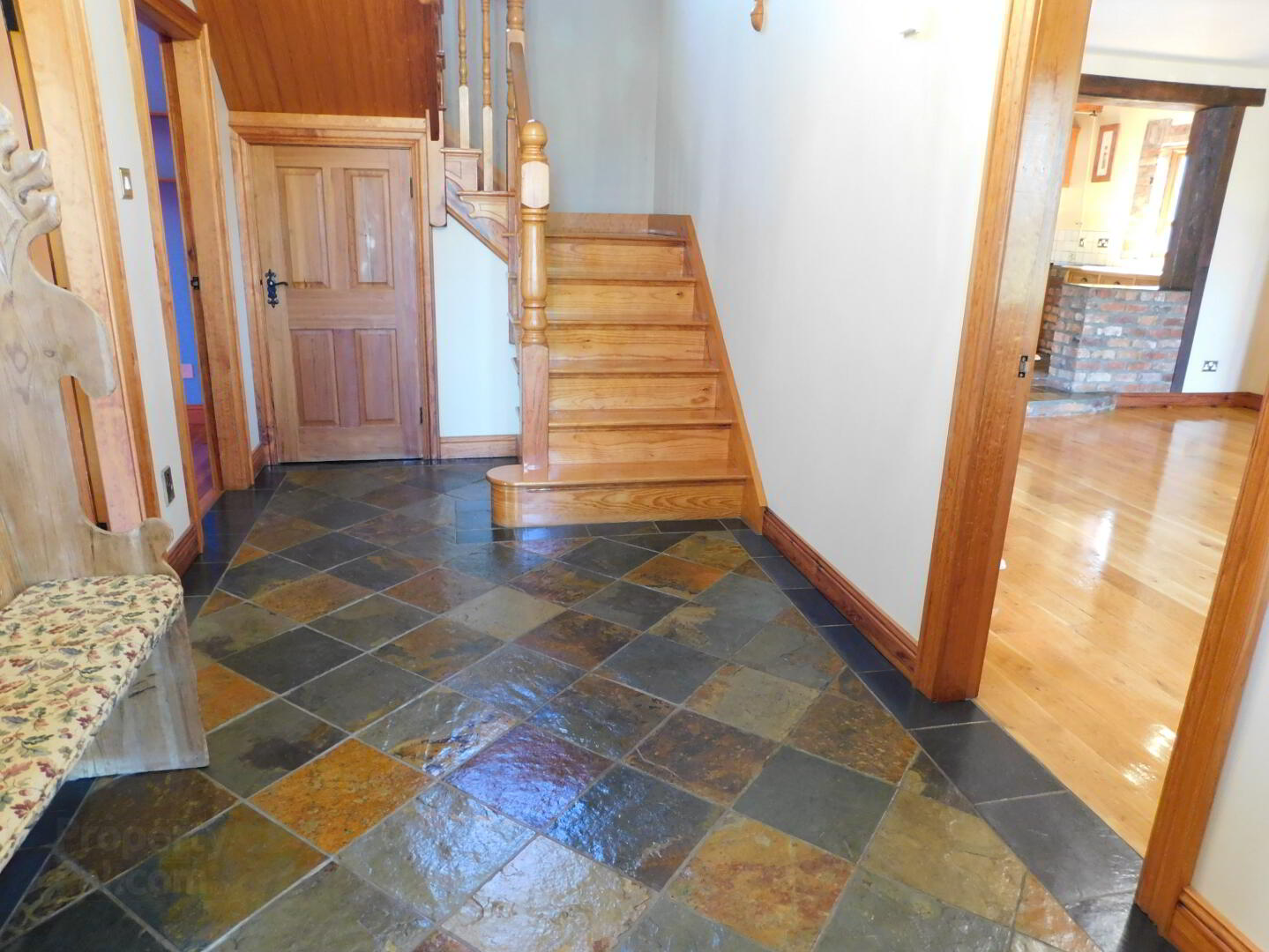 19 Mulmona Road 5 of 41