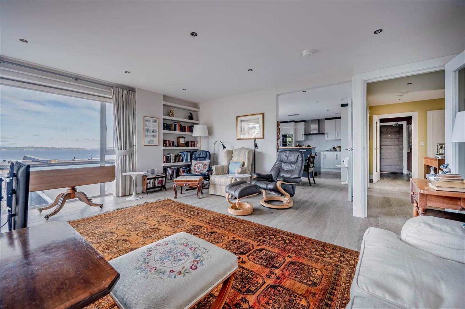 Apartment 1 Thalassa House 22 Downshire Lane 11 of 34