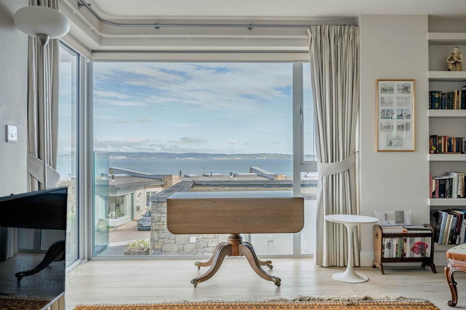 Apartment 1 Thalassa House 22 Downshire Lane 9 of 34