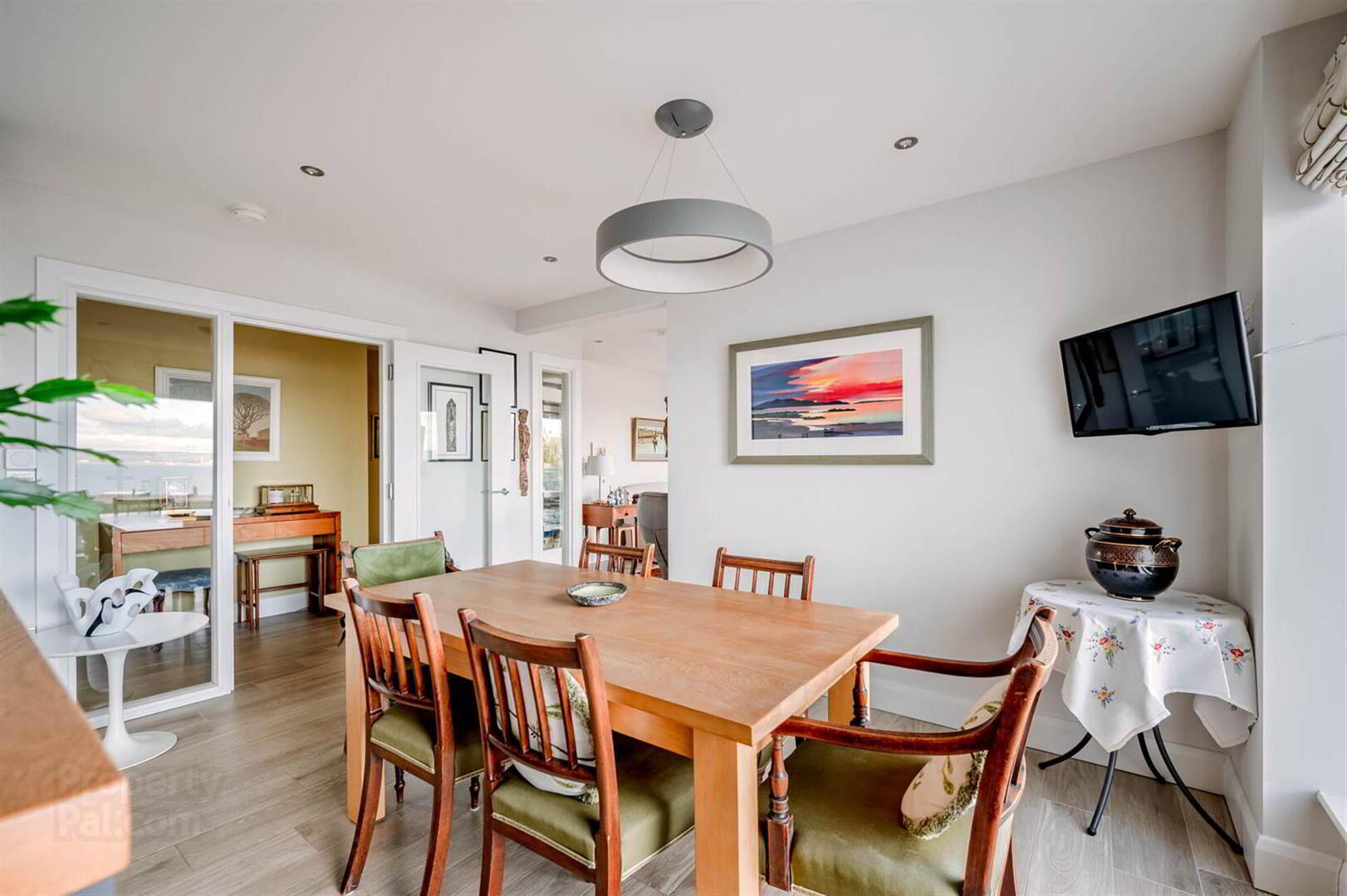 Apartment 1 Thalassa House 22 Downshire Lane 12 of 34