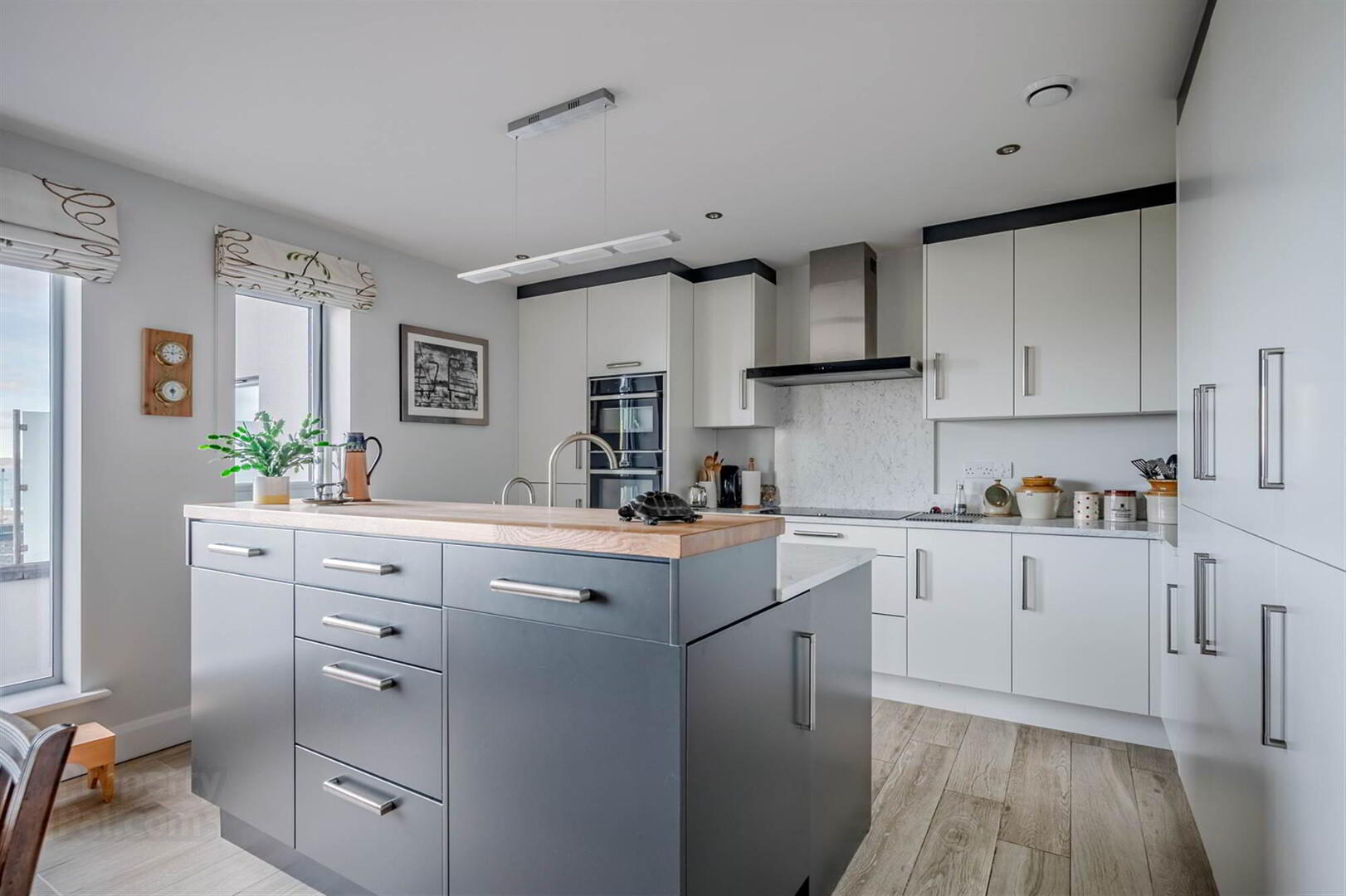 Apartment 1 Thalassa House 22 Downshire Lane 15 of 34