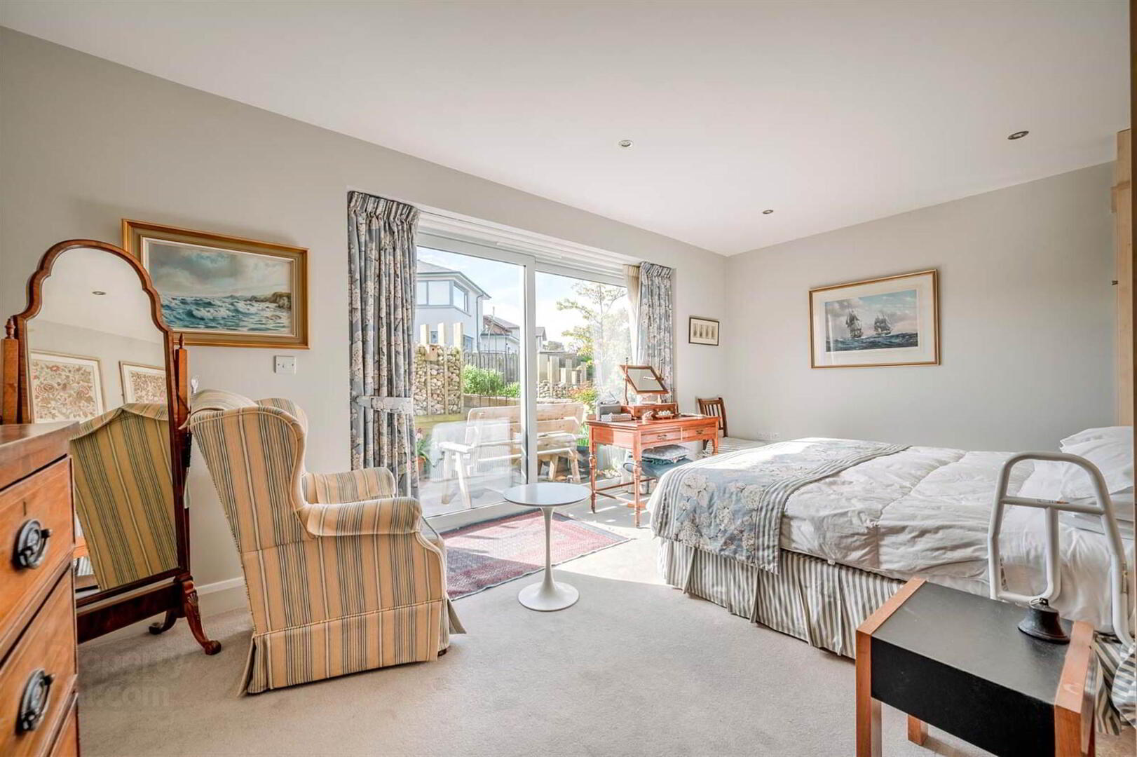 Apartment 1 Thalassa House 22 Downshire Lane 20 of 34