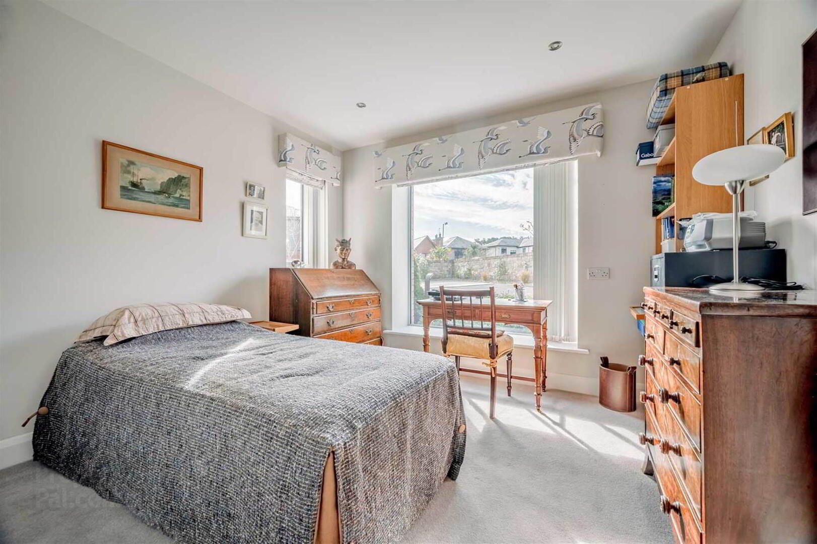 Apartment 1 Thalassa House 22 Downshire Lane 25 of 34