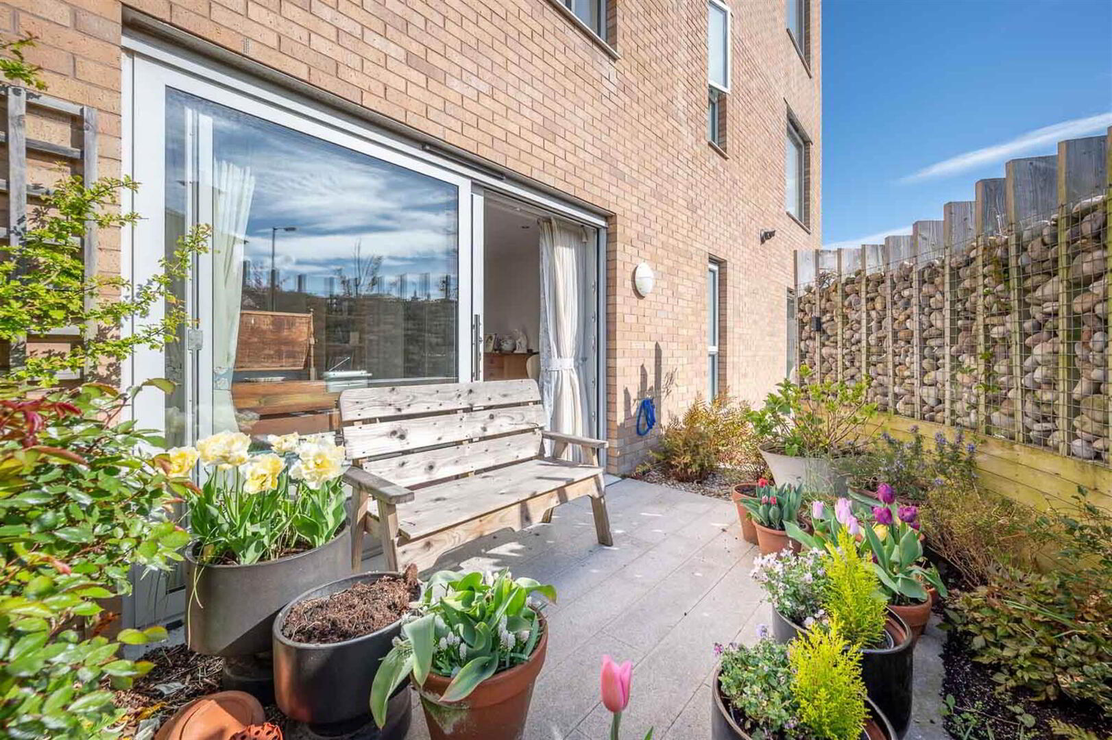 Apartment 1 Thalassa House 22 Downshire Lane 31 of 34