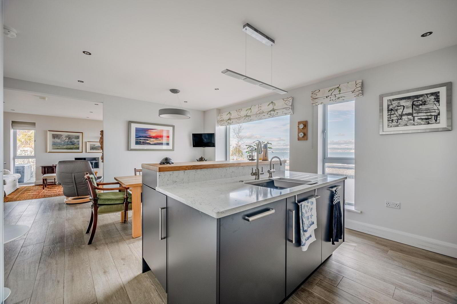 1 Thalassa House, 22 Downshire Lane 16 of 38