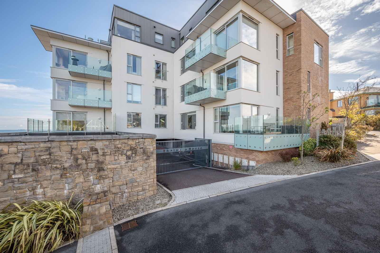 1 Thalassa House, 22 Downshire Lane 32 of 38